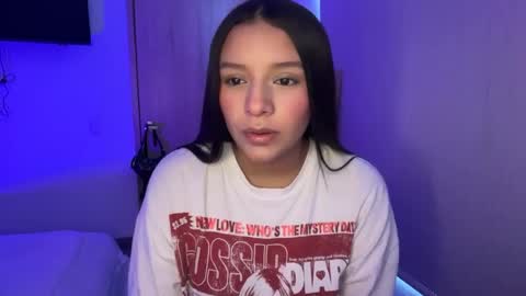 Snapshot of kimmi_foxy chatting on June 24, 8:19 pm kimmi online show from June 24, 8:19 pm
