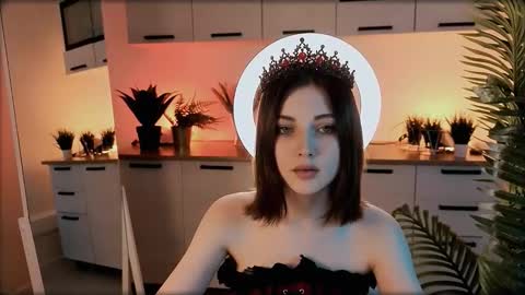  Your Kimmie  follow me  online show from September 19, 8:38 am