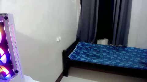 kim ejara online show from March 23, 2:15 am