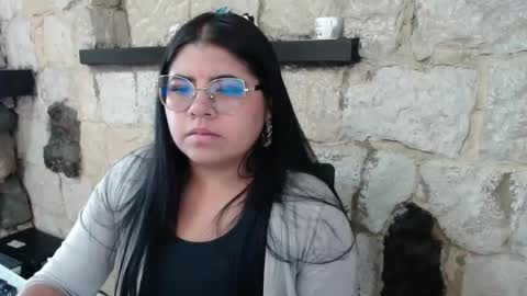 Snapshot of kimmy_kimmy_ chatting on January 13, 3:58 pm Kimmy online show from January 13, 3:58 pm