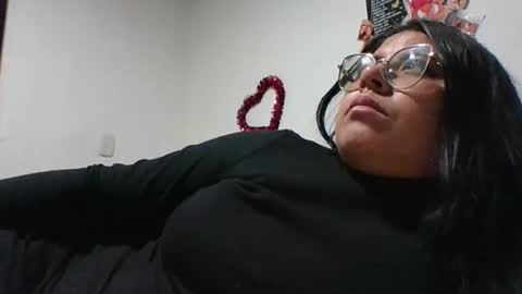 Snapshot of kimmy_kimmy_ chatting on February 15, 1:21 am Kimmy online show from February 15, 1:21 am