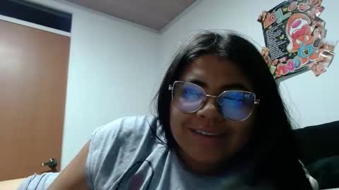 Snapshot of kimmy_kimmy_ chatting on March 7, 3:29 am Kimmy online show from March 7, 3:29 am