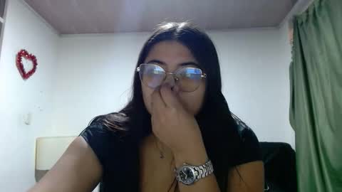 Snapshot of kimmy_kimmy_ chatting on October 19, 3:07 am Kimmy online show from October 19, 3:07 am