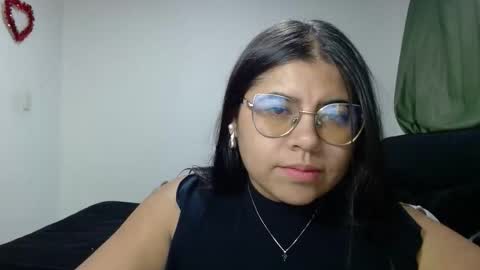 Snapshot of kimmy_kimmy_ chatting on October 30, 2:13 am Kimmy online show from October 30, 2:13 am