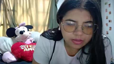 Snapshot of kimmy_kimmy_ chatting on November 11, 6:19 pm Kimmy online show from November 11, 6:19 pm