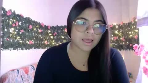 Snapshot of kimmy_kimmy_ chatting on November 16, 9:31 pm Kimmy online show from November 16, 9:31 pm