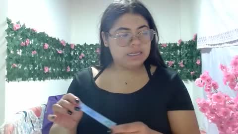 Snapshot of kimmy_kimmy_ chatting on November 24, 1:27 am Kimmy online show from November 24, 1:27 am
