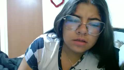 Snapshot of kimmy_kimmy_ chatting on November 28, 3:14 pm Kimmy online show from November 28, 3:14 pm