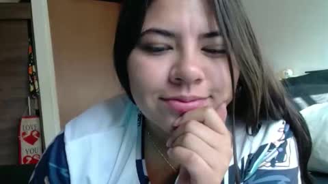 Snapshot of kimmy_kimmy_ chatting on January 7, 1:24 pm Kimmy online show from January 7, 1:24 pm