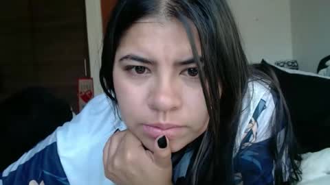 Snapshot of kimmy_kimmy_ chatting on January 9, 2:31 pm Kimmy online show from January 9, 2:31 pm