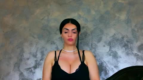 Kim Wilmes online show from April 9, 6:41 am