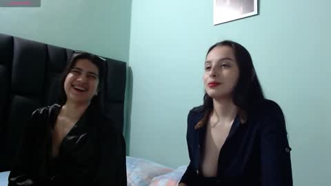 Snapshot of kimzu2830 chatting on October 12, 2:10 am Kim and Zuka online show from October 12, 2:10 am