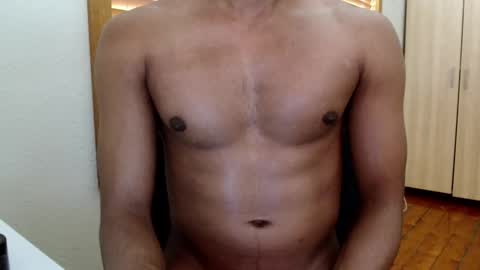 Snapshot of kinda_horny_right_now chatting on October 28, 3:54 am Isaac online show from October 28, 3:54 am