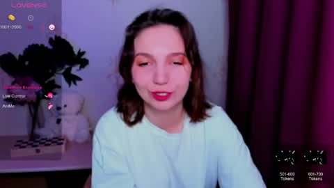 Snapshot of kindhazelhere_ chatting on April 27, 11:36 pm Hazel online show from April 27, 11:36 pm