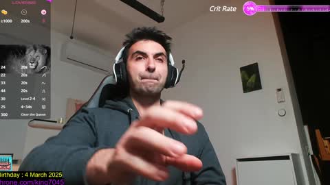 Snapshot of king7045 chatting on February 1, 12:51 am king7045 online show from February 1, 12:51 am