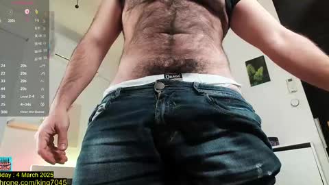 Snapshot of king7045 chatting on February 24, 10:03 pm king7045 online show from February 24, 10:03 pm