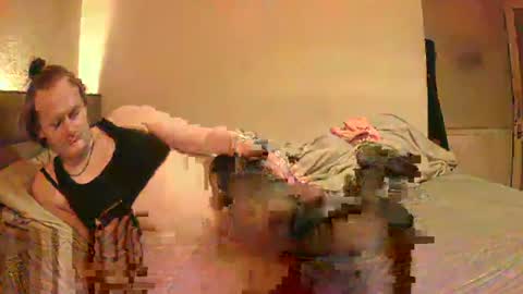 Snapshot of king_asa chatting on September 29, 2:11 pm Aidan online show from September 29, 2:11 pm