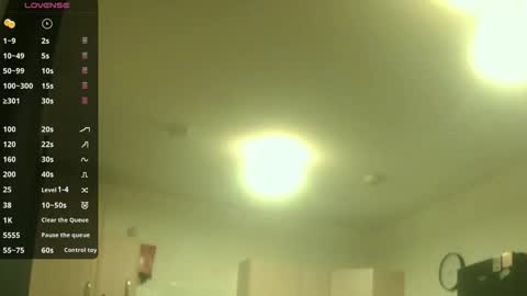 Snapshot of king_asa chatting on March 21, 8:34 pm Aidan online show from March 21, 8:34 pm