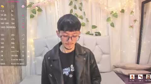 Snapshot of king_luxury1 chatting on July 28, 12:12 pm King online show from July 28, 12:12 pm