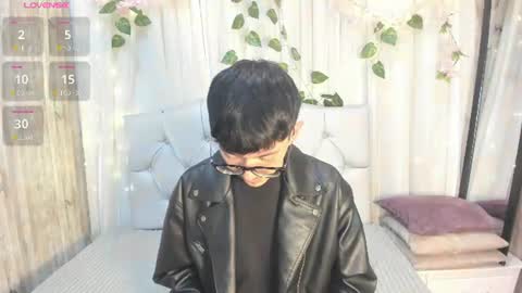 Snapshot of king_luxury1 chatting on July 30, 12:26 pm King online show from July 30, 12:26 pm