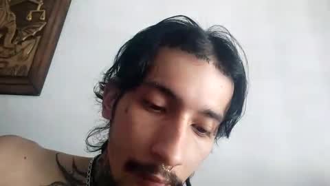 Snapshot of king_mastah chatting on October 7, 4:26 pm King online show from October 7, 4:26 pm