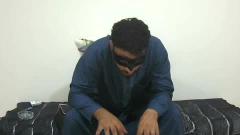 Snapshot of king_of_arabians chatting on July 6, 3:47 pm king_of_arabians online show from July 6, 3:47 pm
