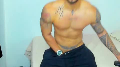 king_of_kings__ online show from April 28, 2:27 am