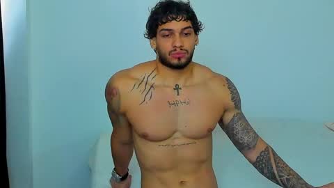 king_of_kings__ online show from April 29, 1:48 pm