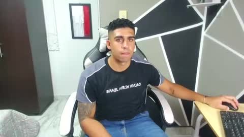 Snapshot of king_orion chatting on July 25, 3:26 am King Orion online show from July 25, 3:26 am