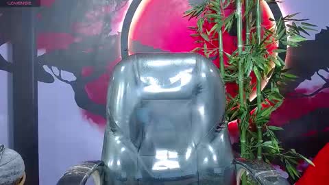 king voy online show from November 25, 9:04 pm