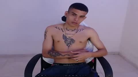 Snapshot of king_warlord chatting on May 21, 4:47 pm king_warlord online show from May 21, 4:47 pm