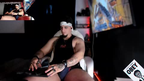 King Bear online show from February 15, 1:31 am