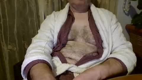 Snapshot of kingdonn1 chatting on November 1, 11:40 pm Don online show from November 1, 11:40 pm