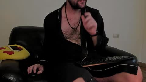 Snapshot of kingmallcom chatting on November 17, 6:03 pm The King online show from November 17, 6:03 pm