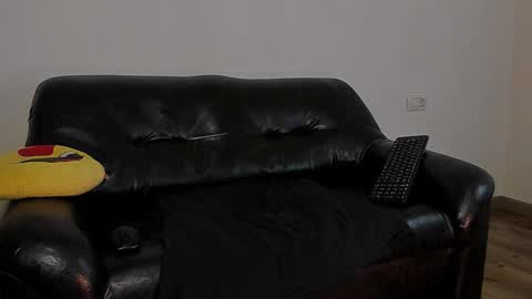 Snapshot of kingmallcom chatting on January 17, 12:43 pm The King online show from January 17, 12:43 pm