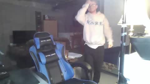 Snapshot of kingoffootfetish chatting on January 14, 7:17 am Master King Tommy online show from January 14, 7:17 am