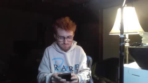 Snapshot of kingoffootfetish chatting on January 15, 4:57 am Master King Tommy online show from January 15, 4:57 am