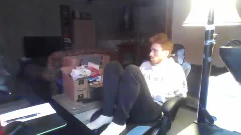 Snapshot of kingoffootfetish chatting on January 18, 5:41 am Master King Tommy online show from January 18, 5:41 am