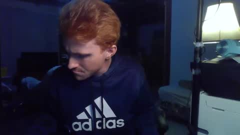 Snapshot of kingoffootfetish chatting on January 27, 10:49 am Master King Tommy online show from January 27, 10:49 am