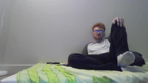 Snapshot of kingoffootfetish chatting on February 14, 9:53 pm Master King Tommy online show from February 14, 9:53 pm