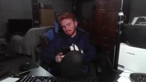 Snapshot of kingoffootfetish chatting on February 26, 7:42 am Master King Tommy online show from February 26, 7:42 am