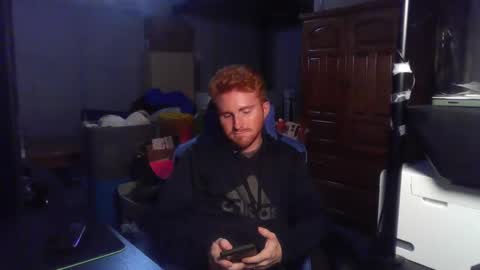 Snapshot of kingoffootfetish chatting on September 30, 7:57 am Master King Tommy online show from September 30, 7:57 am