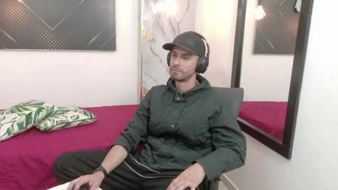KING  online show from May 31, 3:36 am