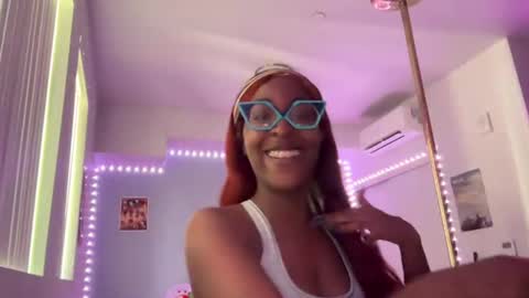 Snapshot of kingparrisjae chatting on July 6, 6:10 pm King Parris Jae online show from July 6, 6:10 pm