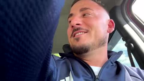 kingpulsee online show from April 24, 11:34 am