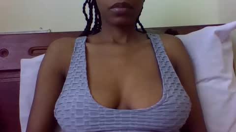Snapshot of kingrena chatting on May 7, 8:42 am Rena-sexy online show from May 7, 8:42 am