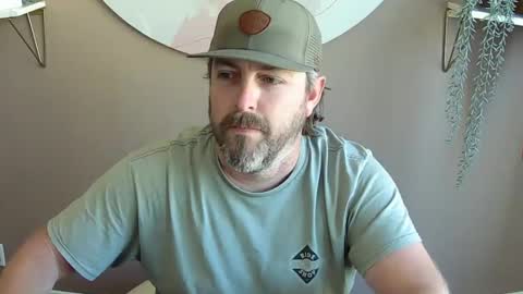 Richard online show from February 8, 6:11 pm