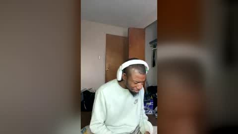 Snapshot of kingrico2 chatting on August 4, 10:40 am Daddy Rico 216 online show from August 4, 10:40 am