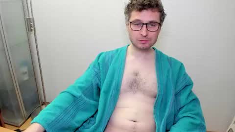 Snapshot of kinksubbydubby chatting on June 16, 10:56 pm kinksubbydubby online show from June 16, 10:56 pm
