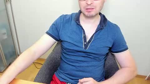 Snapshot of kinksubbydubby chatting on July 13, 7:38 pm kinksubbydubby online show from July 13, 7:38 pm
